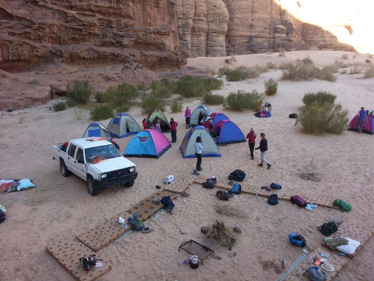 Hotel Zawaideh Desert Camp Wadi Rum Esterno foto