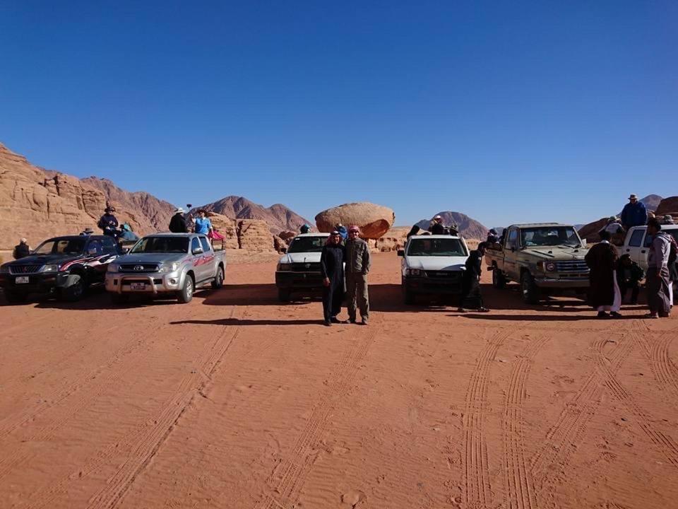 Hotel Zawaideh Desert Camp Wadi Rum Esterno foto