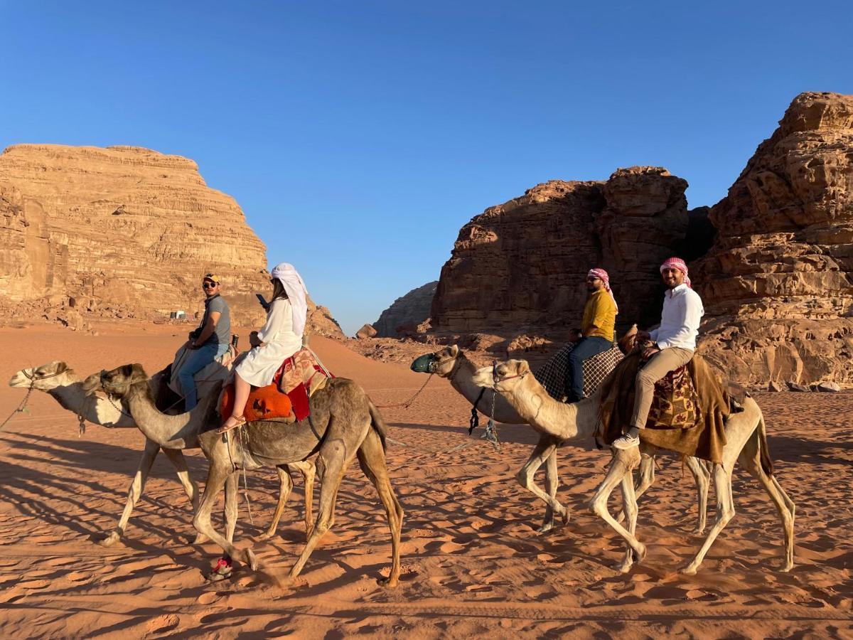 Hotel Zawaideh Desert Camp Wadi Rum Esterno foto