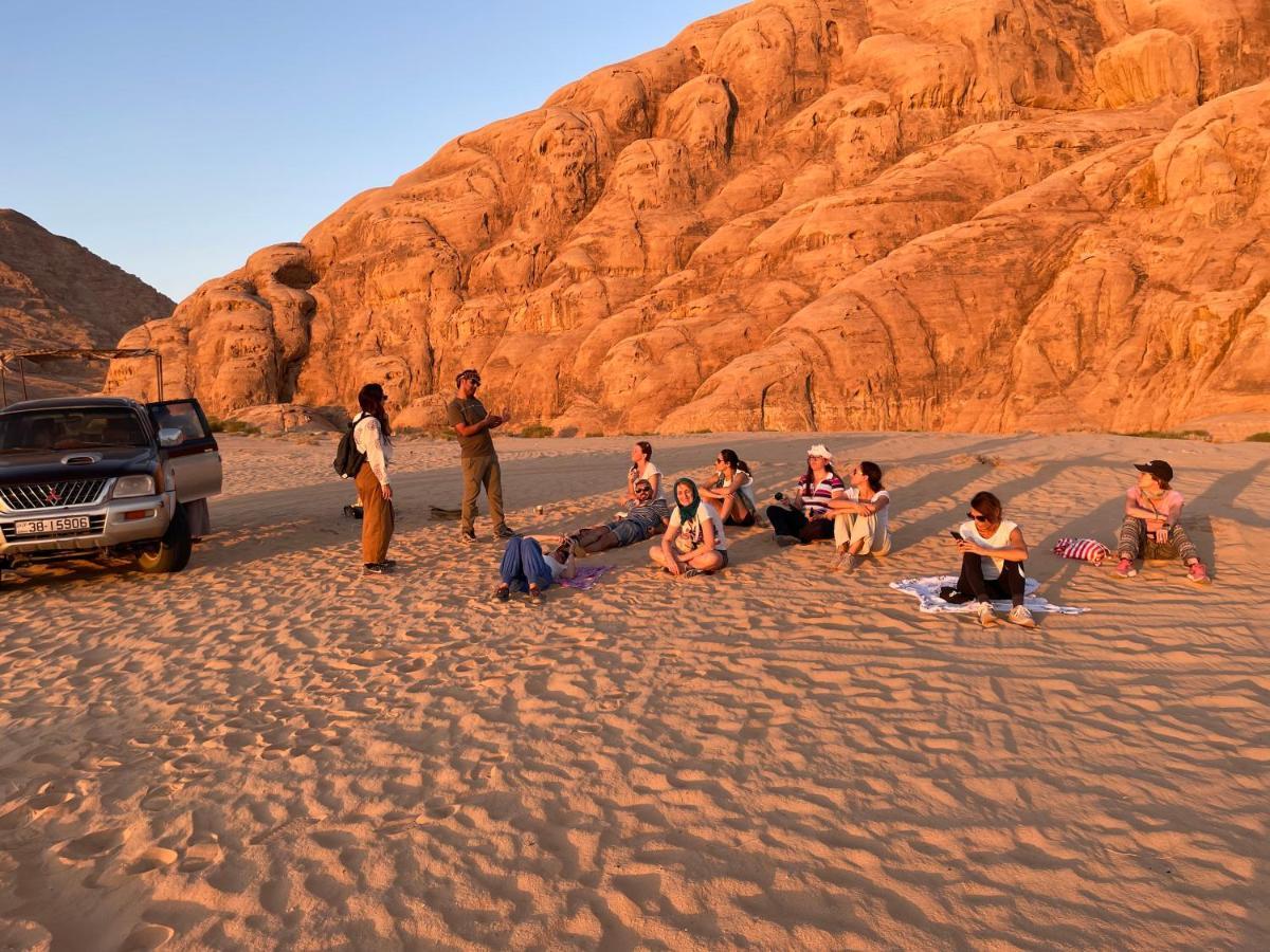 Hotel Zawaideh Desert Camp Wadi Rum Esterno foto