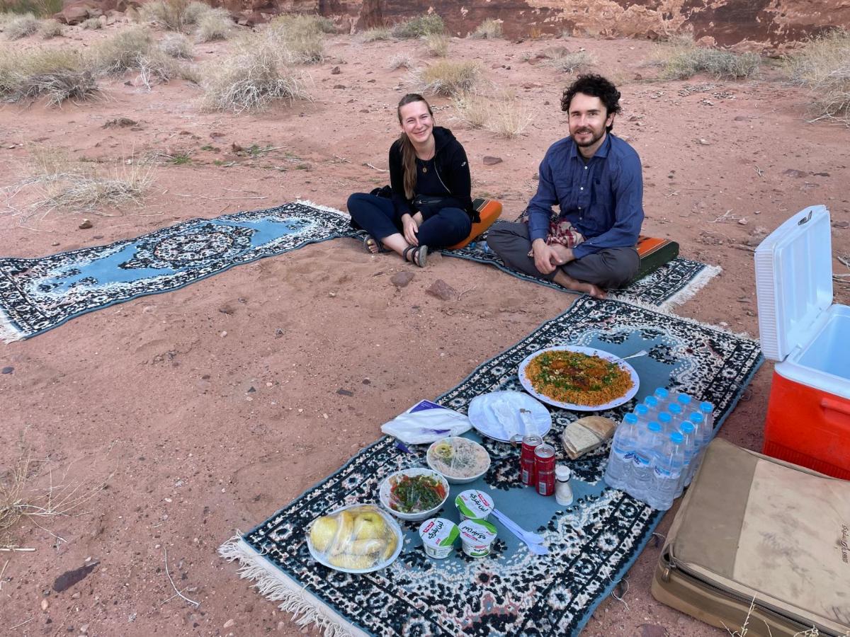 Hotel Zawaideh Desert Camp Wadi Rum Esterno foto