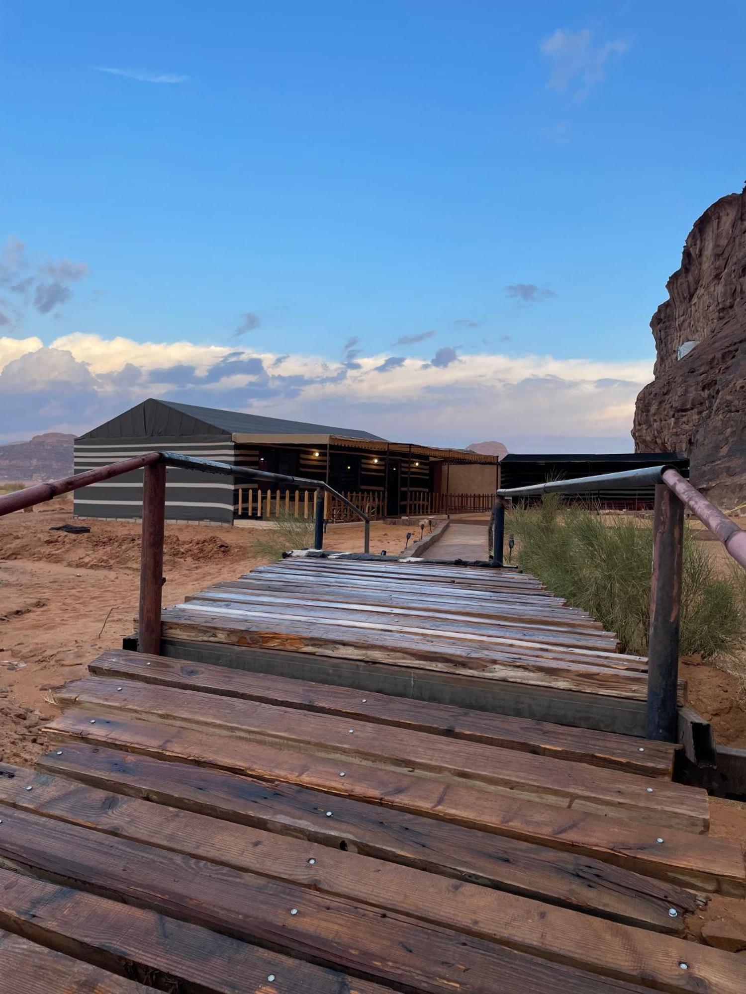 Hotel Zawaideh Desert Camp Wadi Rum Esterno foto