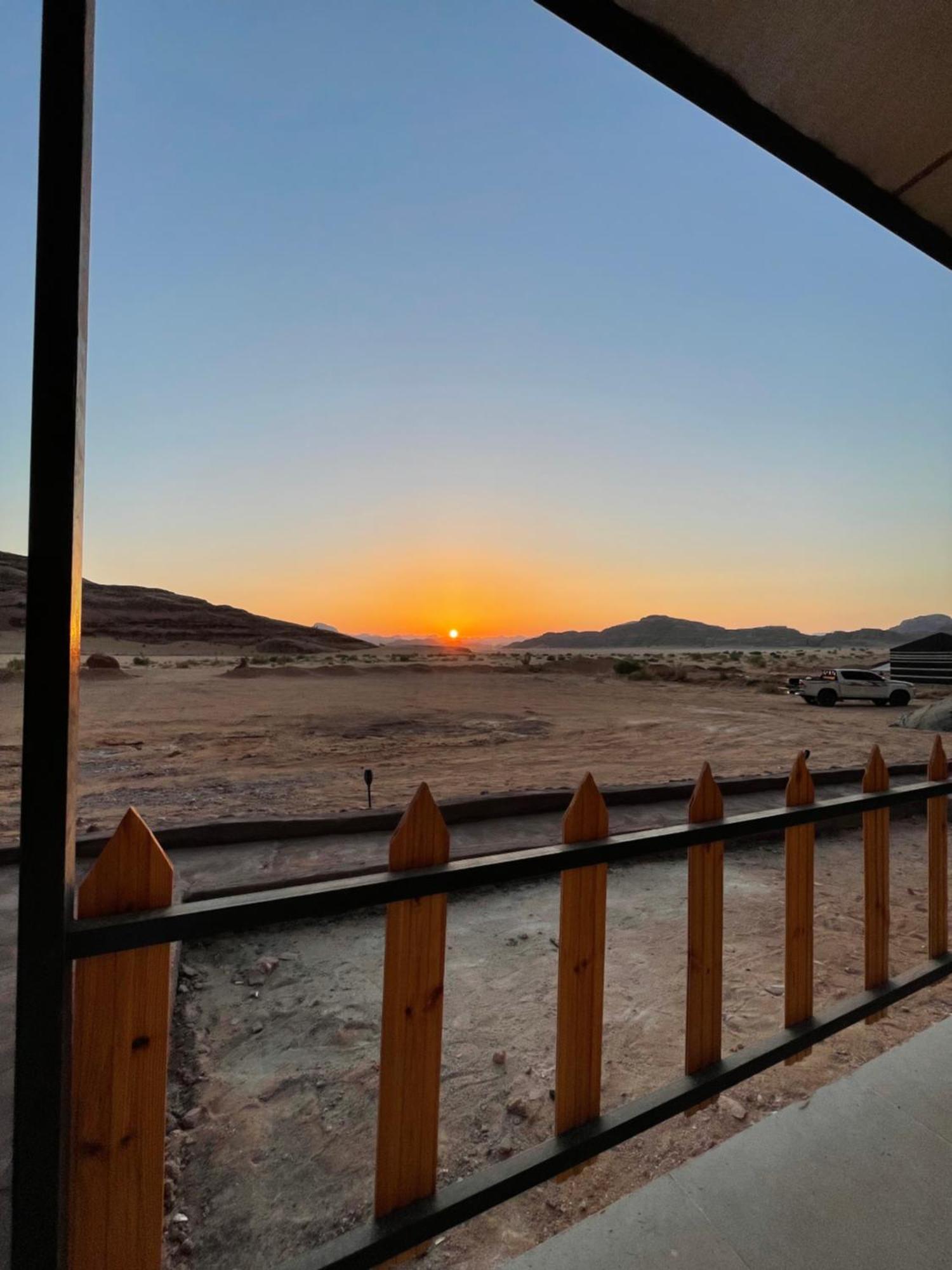 Hotel Zawaideh Desert Camp Wadi Rum Esterno foto