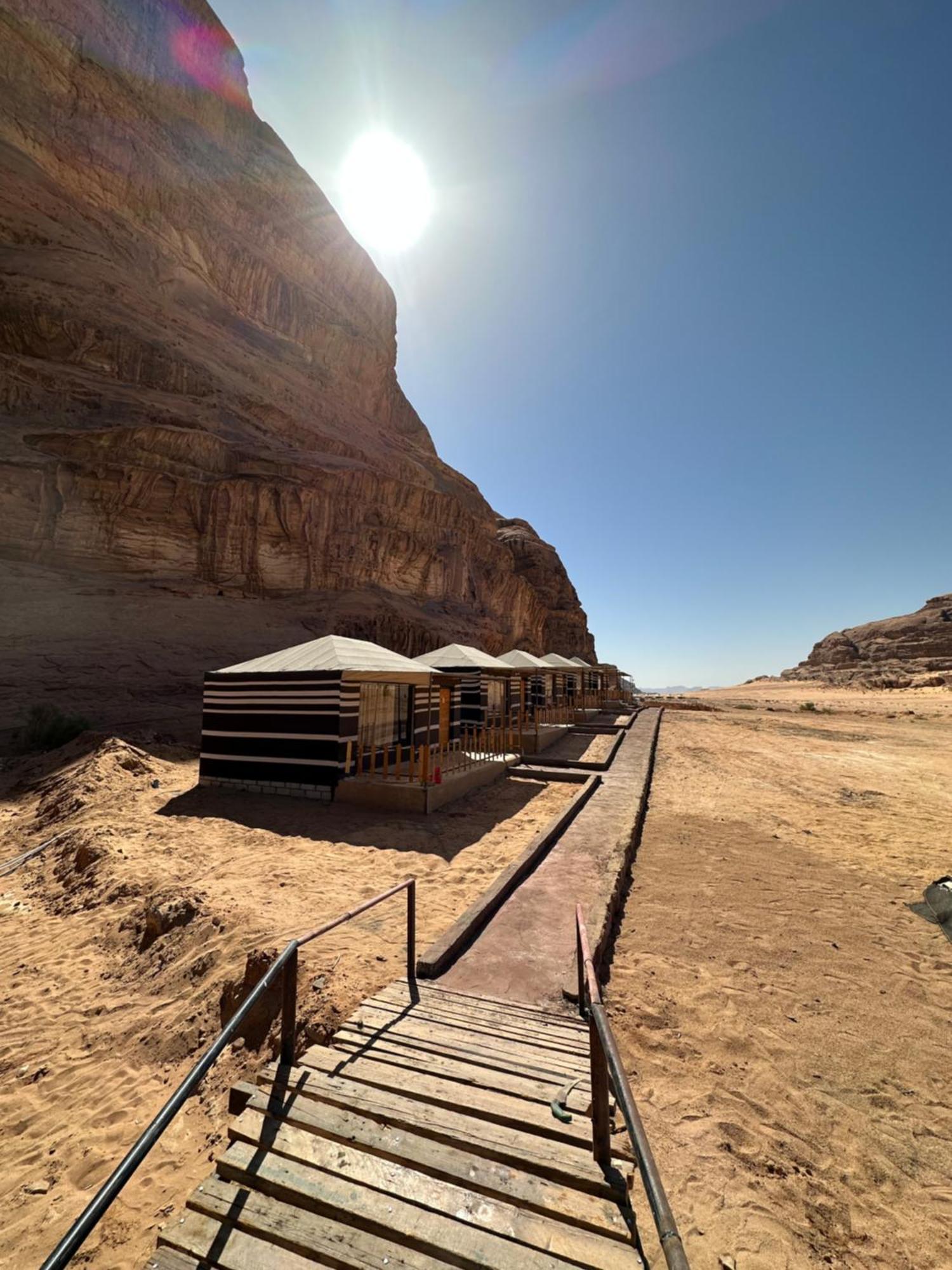 Hotel Zawaideh Desert Camp Wadi Rum Esterno foto